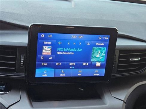 Used 2023 Ford Explorer XLT RWD image 8