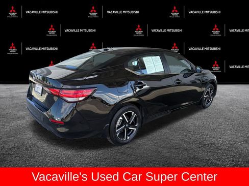 Used 2025 Nissan Sentra SV FWD image 5