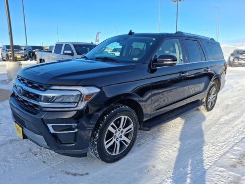 Used 2024 Ford Expedition Max Limited image 3