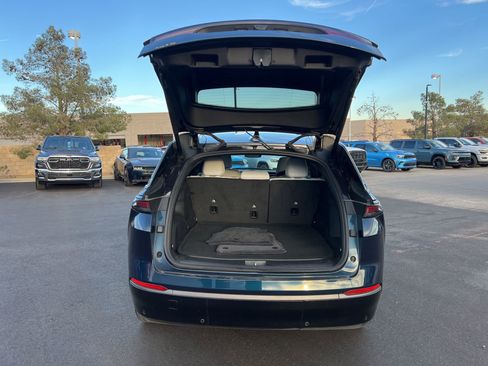 Used 2025 Jeep Wagoneer S Limited image 14