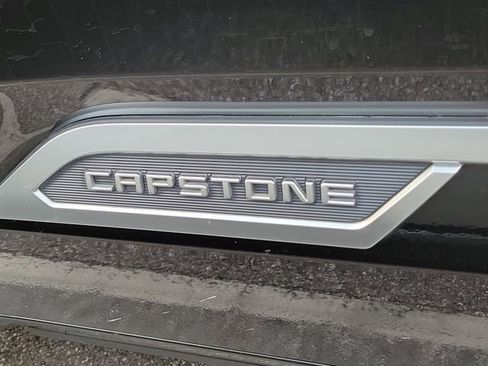 Used 2022 Toyota Tundra Capstone AWD/4WD image 5