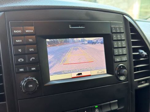 Used 2020 Mercedes-Benz Metris image 26