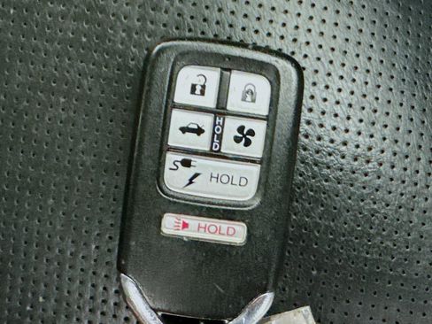 Used 2020 Honda Clarity Touring image 37
