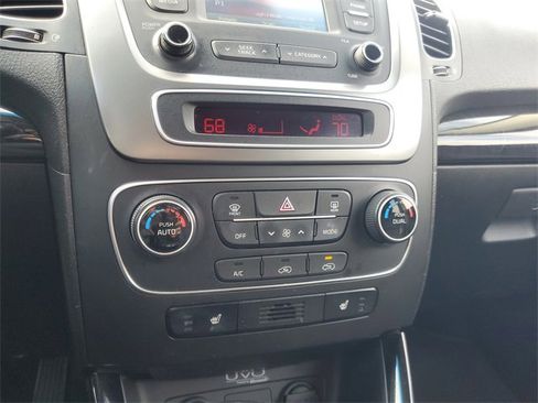 Used 2015 Kia Sorento EX image 30