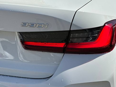 Used 2023 BMW 330i Sedan w/ Driving Assistance Package RWD image 26
