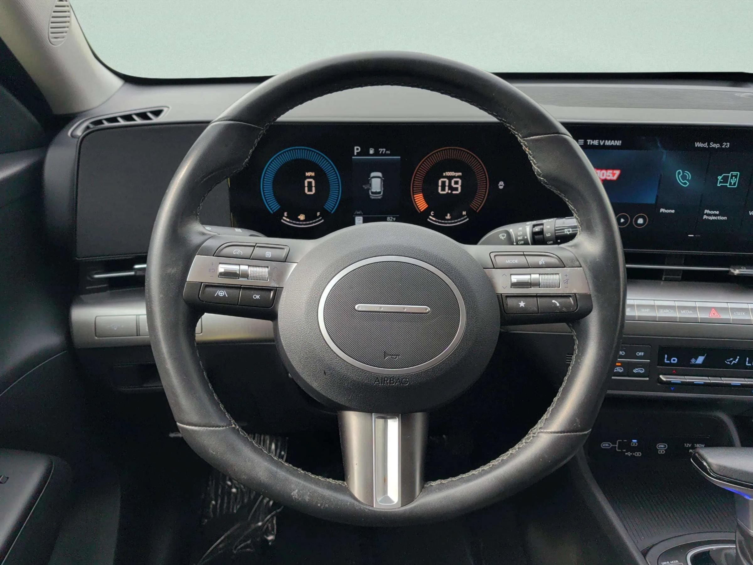 Used 2025 Hyundai Kona SEL FWD image 22