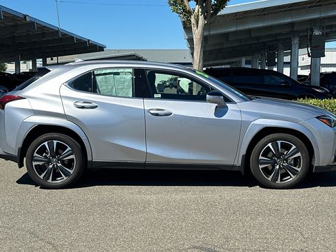 Used 2025 Lexus UX 300h FWD w/ Cold Area Package image 3
