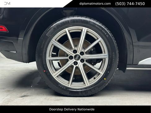 Used 2022 Audi SQ5 Premium Plus w/ Premium Plus Package image 43