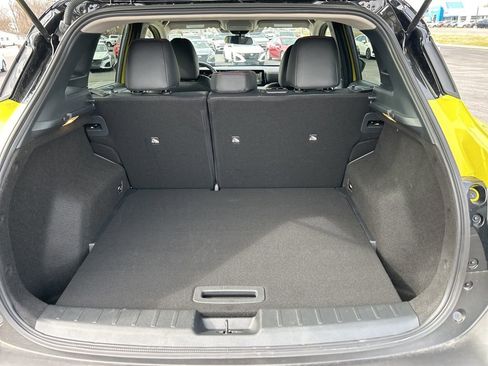 Used 2025 Nissan Kicks SR image 15