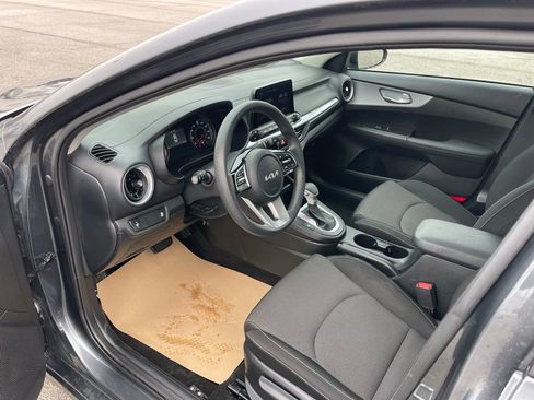 Used 2024 Kia Forte LXS image 17