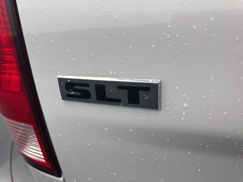 Used 2023 RAM 1500 Classic SLT AWD/4WD image 41