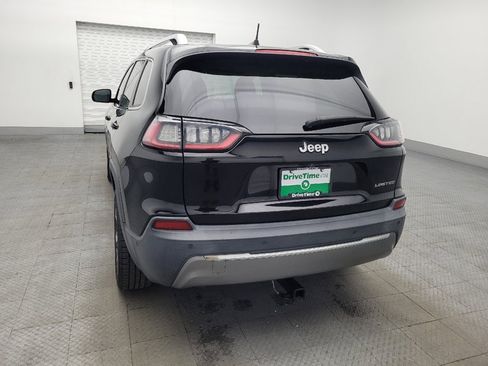 Used 2019 Jeep Cherokee Limited w/ Technology Group FWD image 6