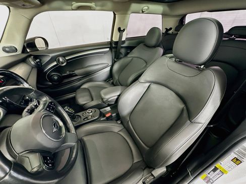 Used 2024 MINI Cooper SE FWD image 13
