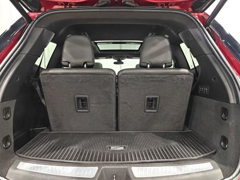 Used 2022 Cadillac XT6 Premium Luxury w/ LPO, Floor Liner Package AWD/4WD image 37