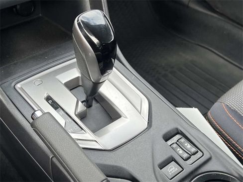 Used 2018 Subaru Crosstrek 2.0i Premium w/ Eyesight System image 25