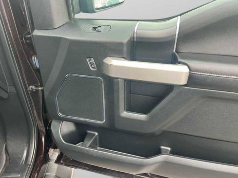 Used 2019 Ford F150 Lariat image 14