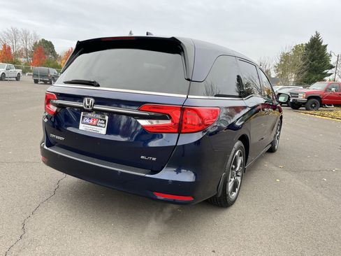 Certified 2023 Honda Odyssey Elite image 5