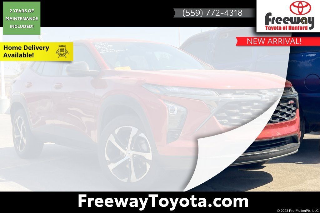 Used 2024 Chevrolet Trax RS w/ Driver Confidence Package FWD image 1