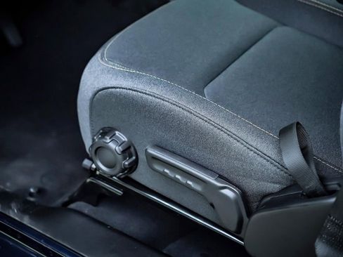 New 2025 Jeep Gladiator Sport image 21