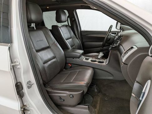 Used 2019 Jeep Grand Cherokee Summit AWD/4WD image 23