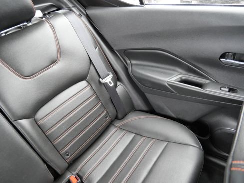 Used 2019 Nissan Kicks SR w/ SR Premium Package image 14