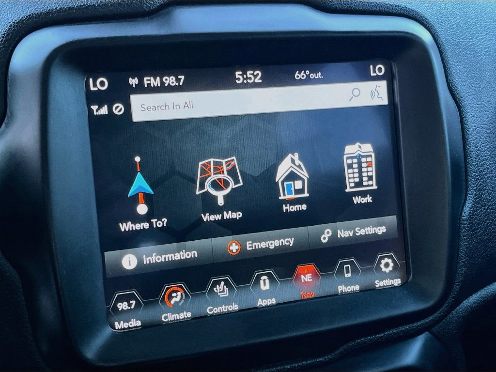 Used 2021 Jeep Renegade Trailhawk w/ Sun & Sound Group AWD/4WD image 13