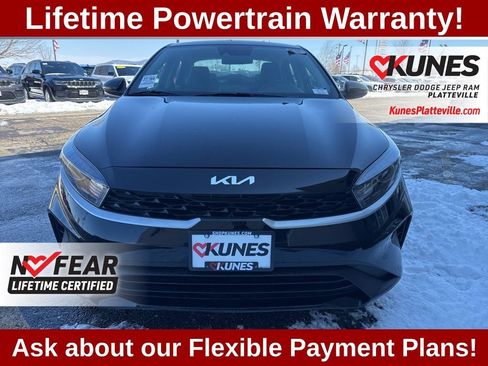 Used 2023 Kia Forte LXS w/ LXS Technology Package FWD image 11