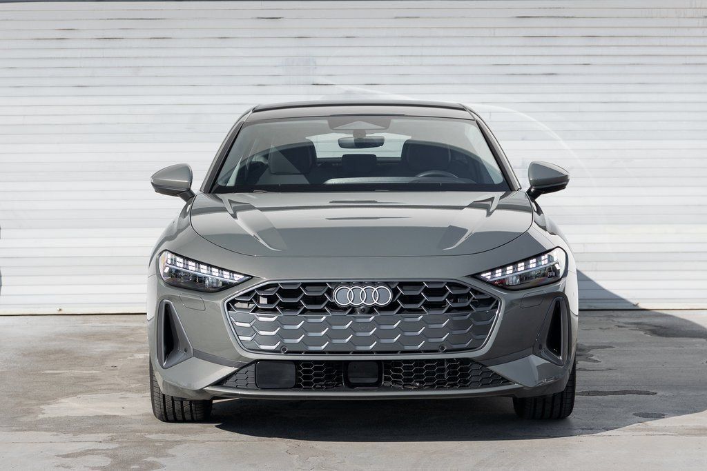 Used 2025 Audi A5 2.0T Premium Plus w/ Premium Plus AWD/4WD image 2
