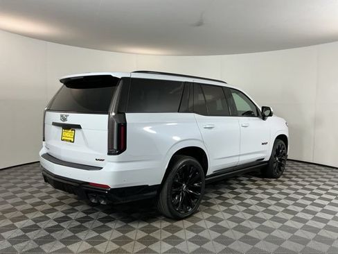 Used 2026 Cadillac Escalade V AWD/4WD image 4