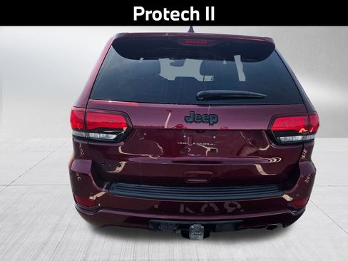 Used 2020 Jeep Grand Cherokee Altitude AWD/4WD image 8