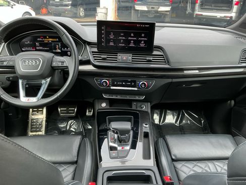 Used 2022 Audi SQ5 Premium Plus w/ Premium Plus Package image 15