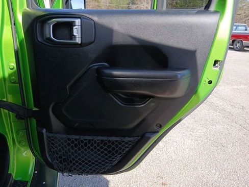 Used 2018 Jeep Wrangler Unlimited Sport S image 30