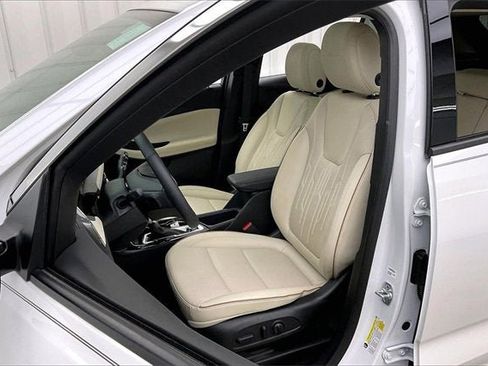 Certified 2025 Buick Encore GX Avenir w/ Avenir Technology Package image 8