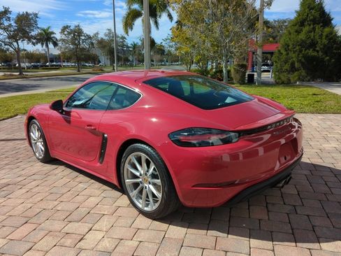Used 2024 Porsche 718 Cayman S image 4