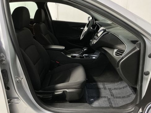 Used 2022 Chevrolet Malibu LT FWD image 26