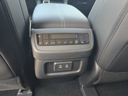 New 2026 Nissan Pathfinder SL AWD/4WD image 24