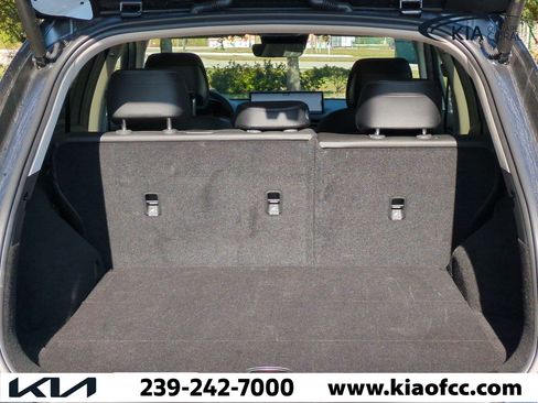 Used 2025 Genesis GV70 2.5T image 11