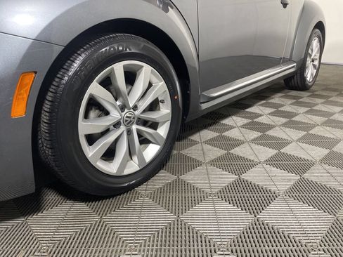 Used 2017 Volkswagen Beetle 1.8T FWD image 24
