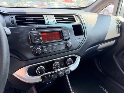 Used 2013 Kia Rio LX FWD image 10