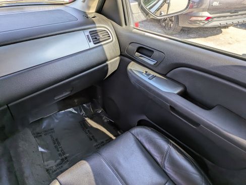 Used 2007 Chevrolet Avalanche LT w/ LT Preferred Equipment Group image 18