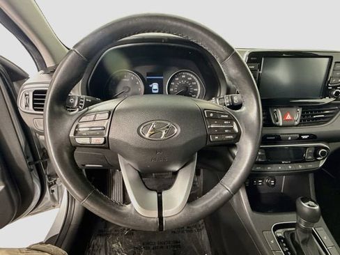 Used 2020 Hyundai Elantra GT w/ Style Package 02 FWD image 11
