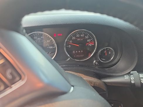 Used 2017 Jeep Wrangler Unlimited Rubicon AWD/4WD image 7