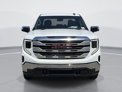 Used 2024 GMC Sierra 1500 SLE AWD/4WD image 2