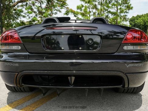 Used 2005 Dodge Viper SRT-10 RWD image 5