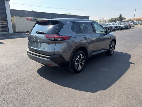 Used 2023 Nissan Rogue SV AWD/4WD image 5