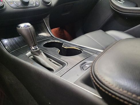 Used 2016 Chevrolet Impala LT w/ Convenience Package FWD image 26