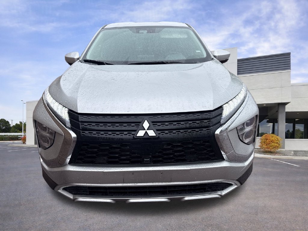 Used 2025 Mitsubishi Eclipse Cross SE AWD/4WD image 2