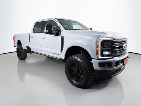 Used 2025 Ford F350 Platinum AWD/4WD image 1