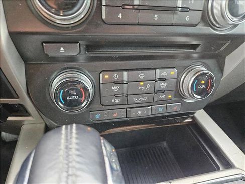 Used 2017 Ford F150 Lariat w/ Equipment Group 502A Luxury RWD image 18