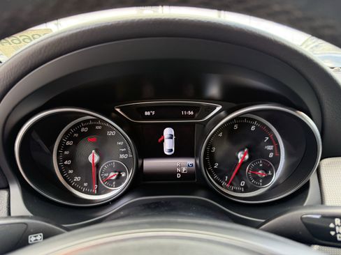 Used 2019 Mercedes-Benz CLA 250 image 19